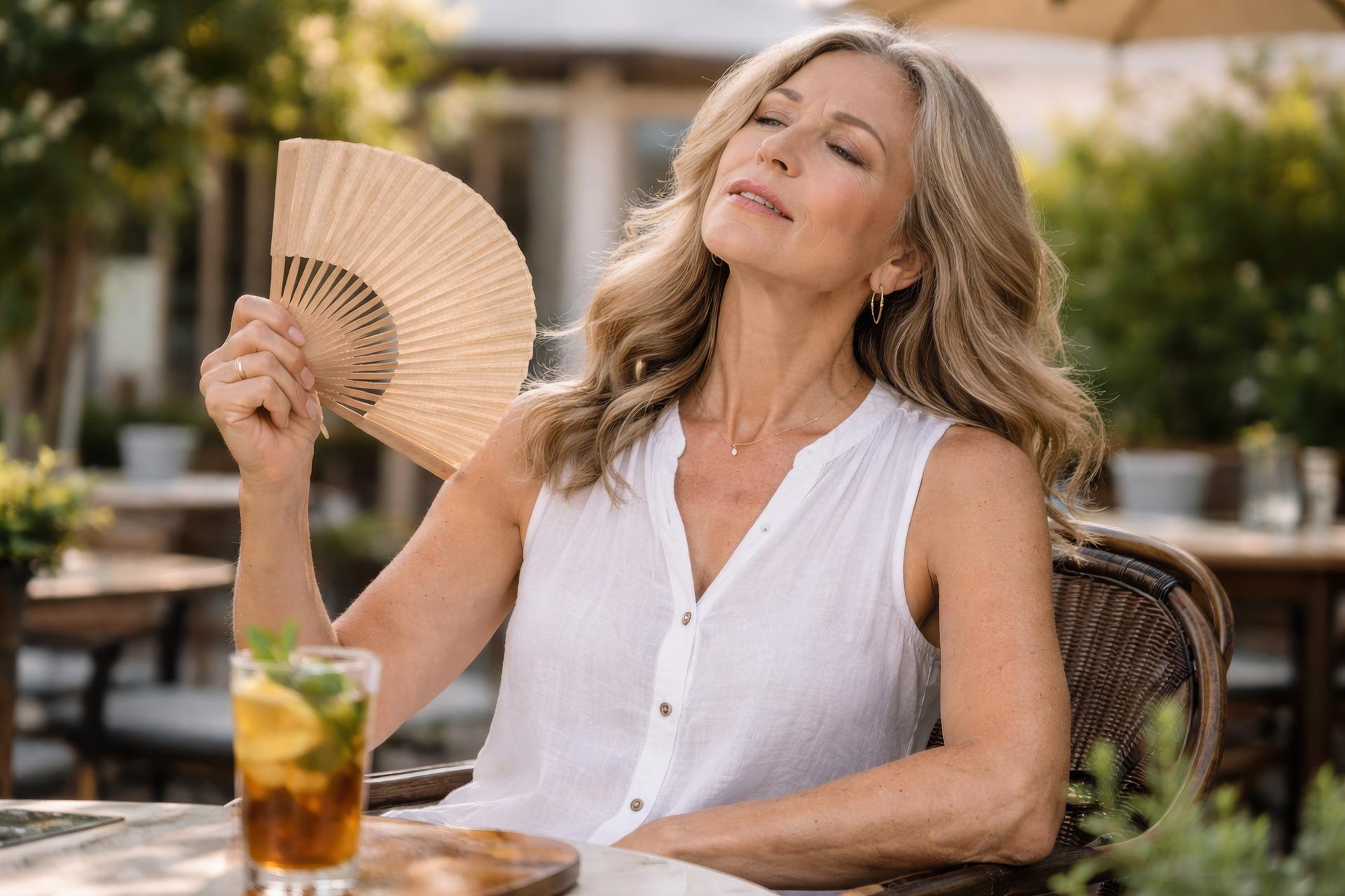 La ménopause l'été : bouffées de chaleur et collagène